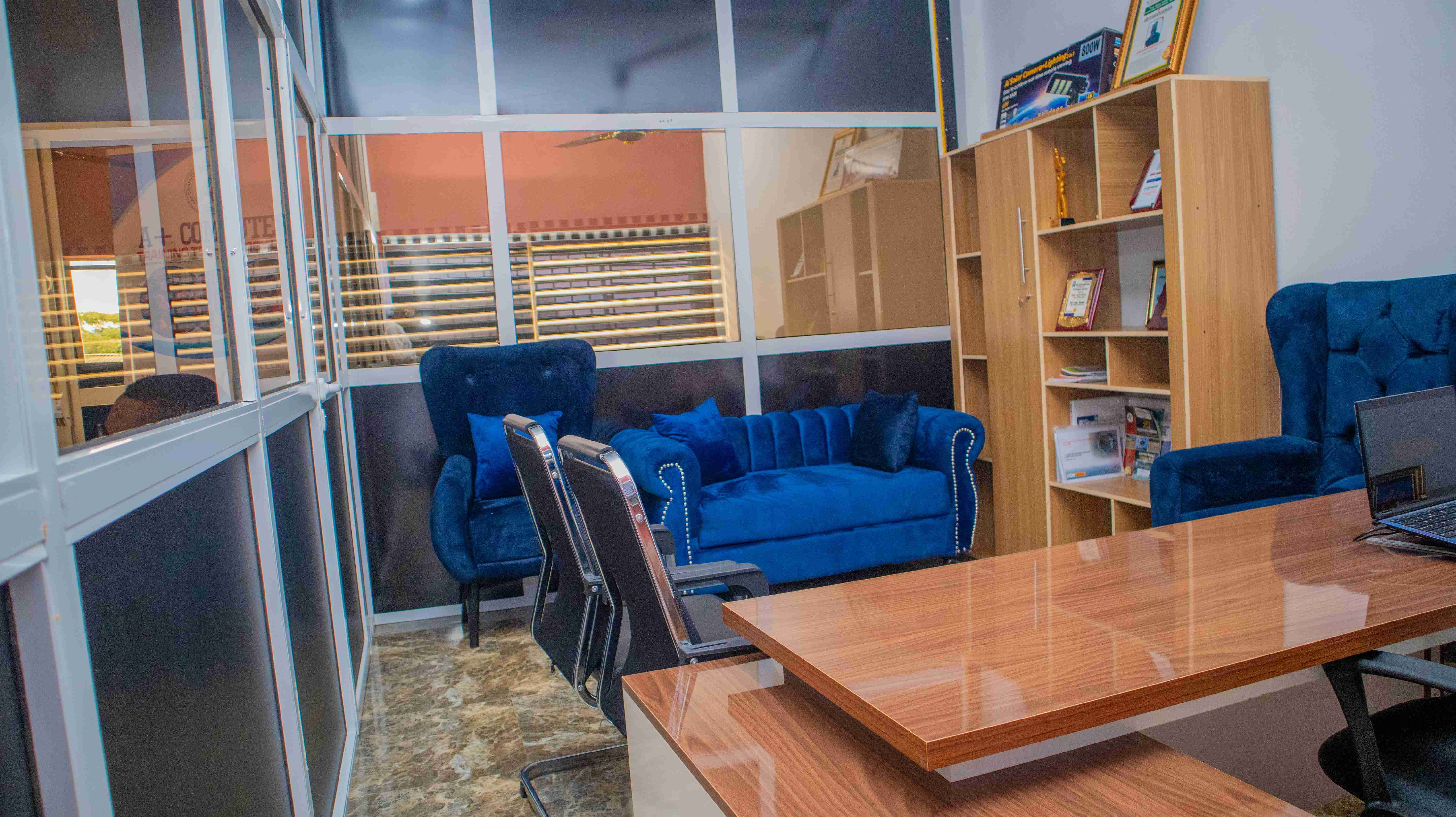 Executive Office  gallery image 4